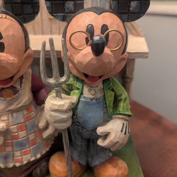 Disney Jim Shore Homegrown Mickey And Minnie - Picture 6 of 7